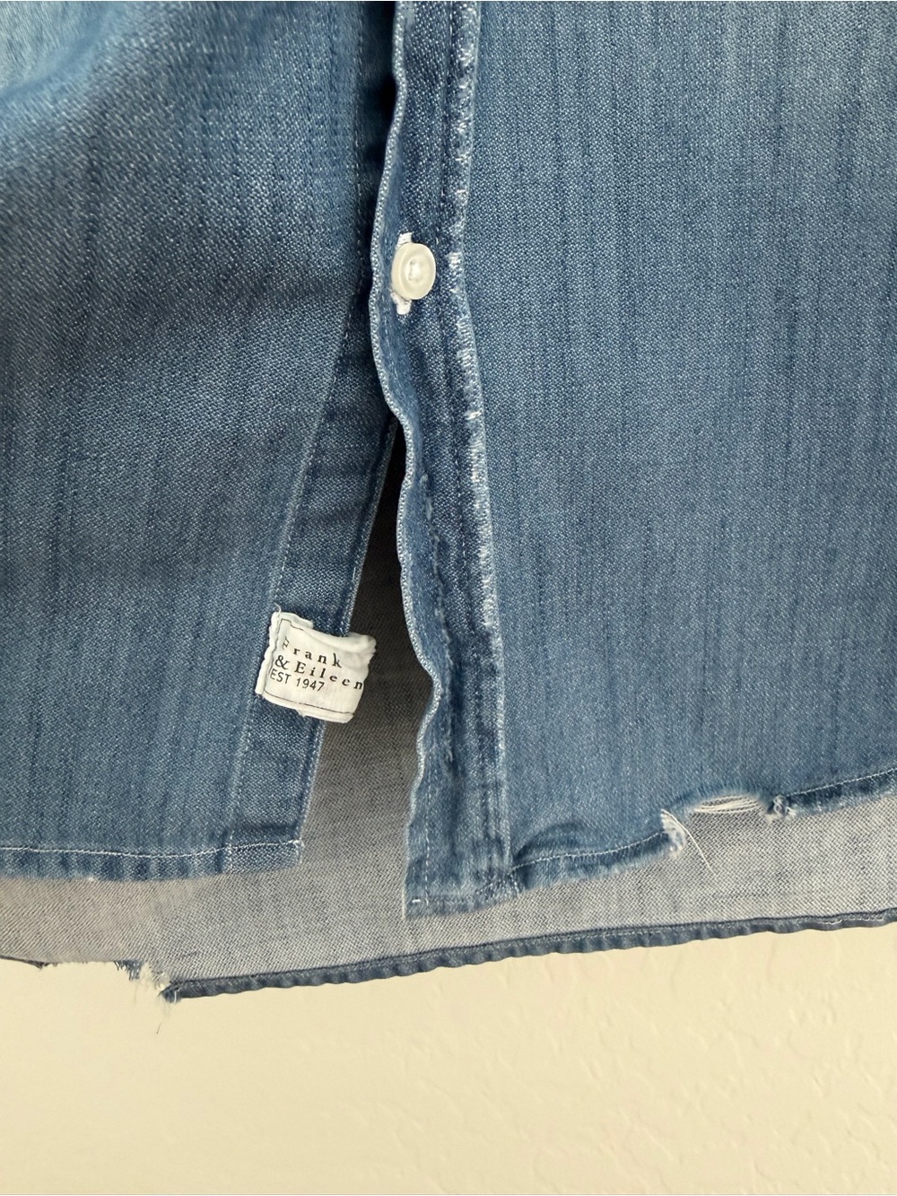 Frank & Eileen - Eileen in Distressed Vintage Wash size S - Picture 10 of 12
